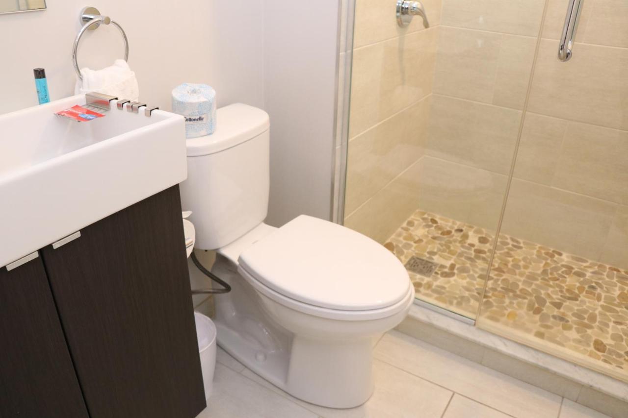 A Stylish Stay W/ A Queen Bed, Heated Floors.. #34 Бруклін Екстер'єр фото